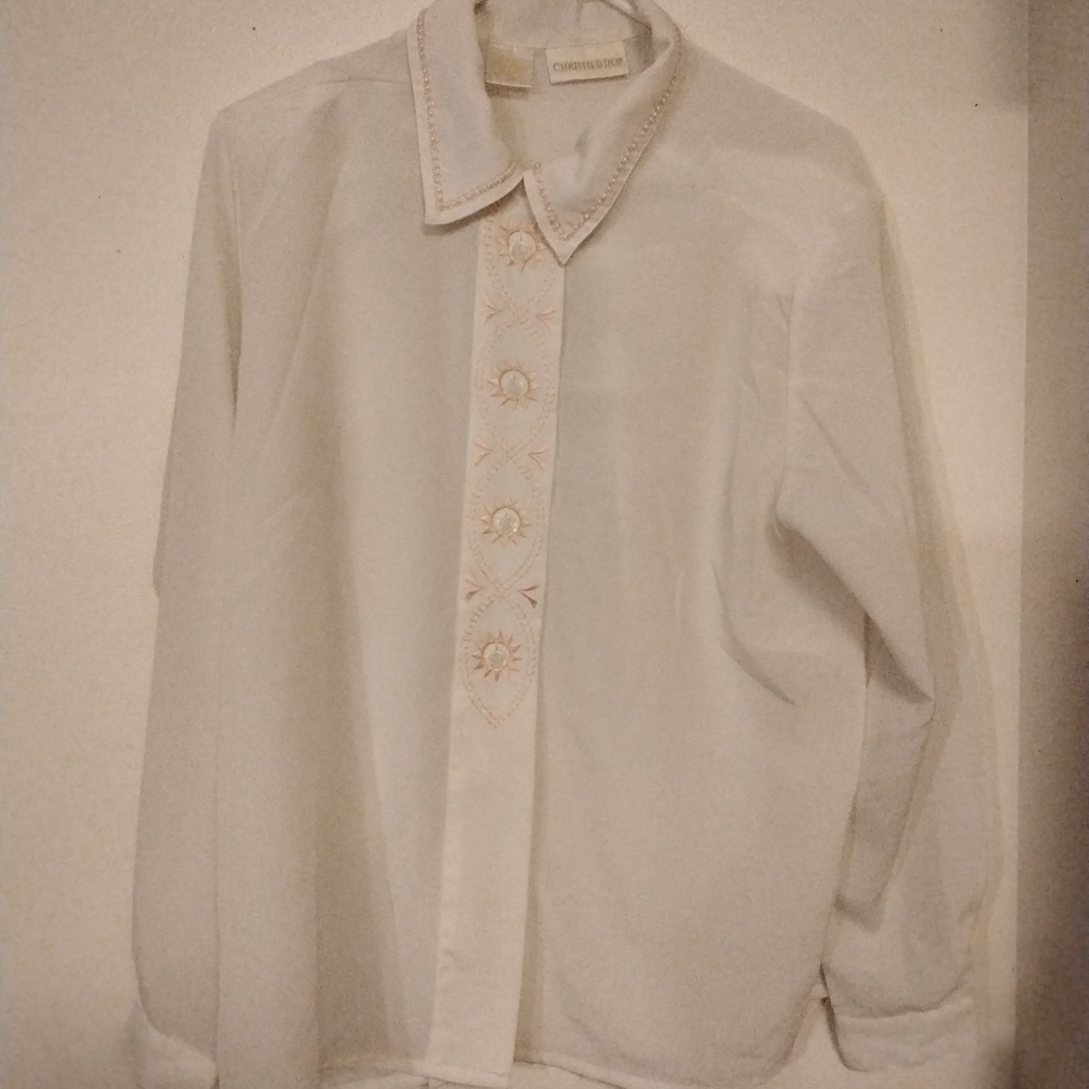 Women long sleeves blouse